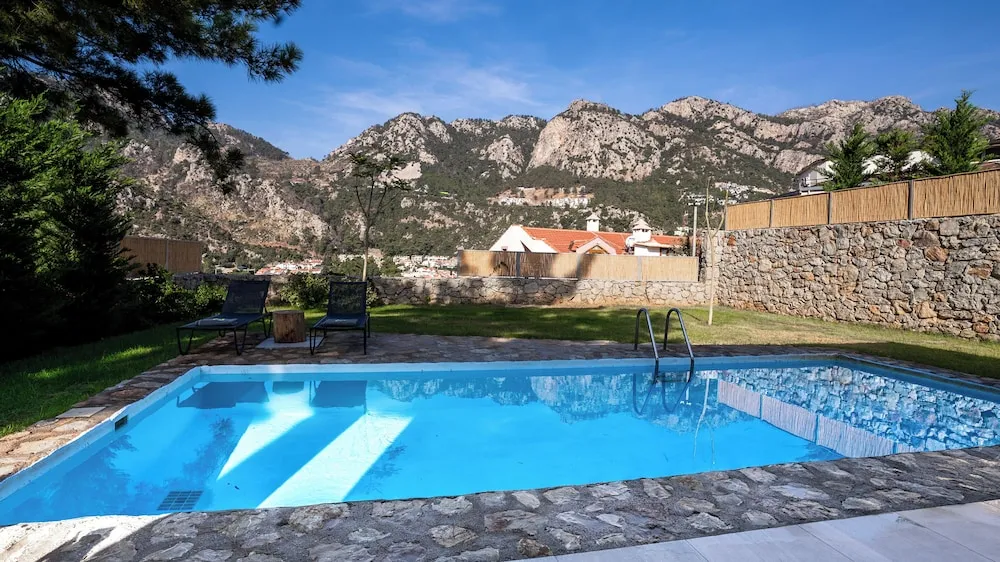 Havuzlu Family Villa