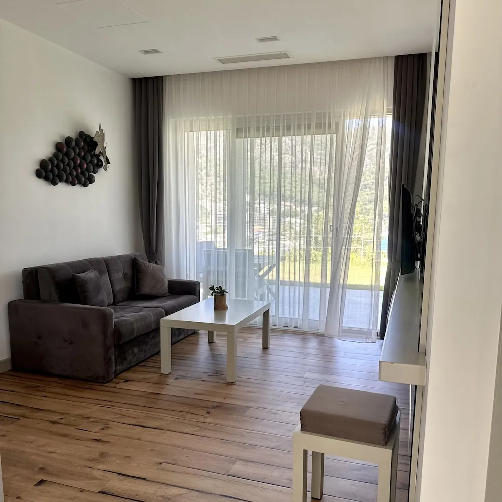 Deniz Manzaralı Villa