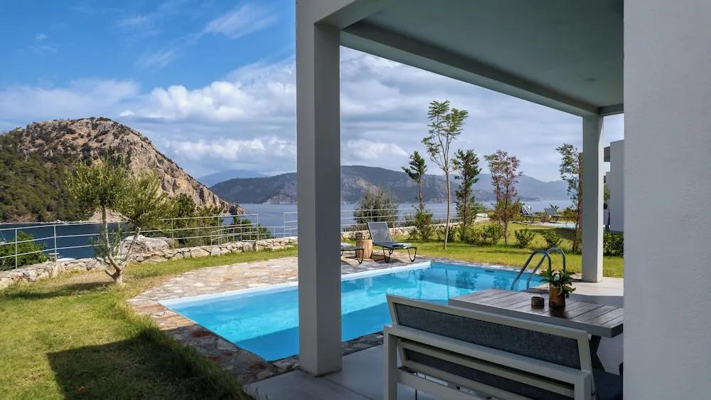 Özel Havuzlu Deniz Manzaralı Villa