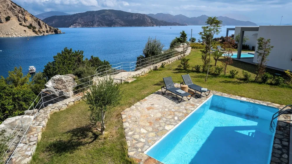 Özel Havuzlu Deniz Manzaralı Villa