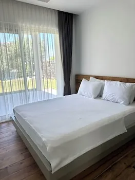 Z-Villas