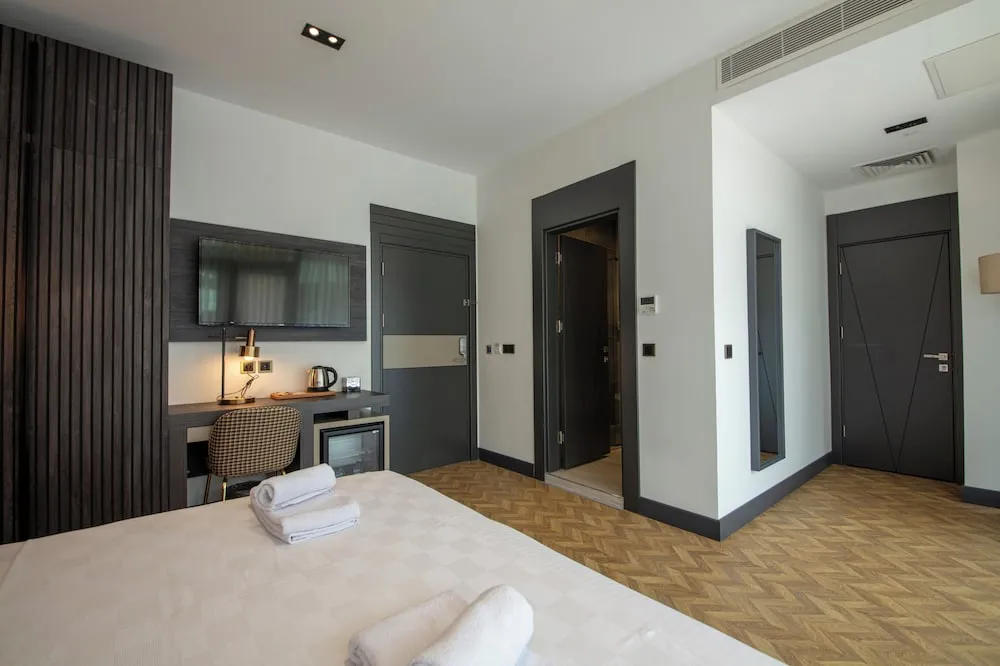Superior Room with Balcony