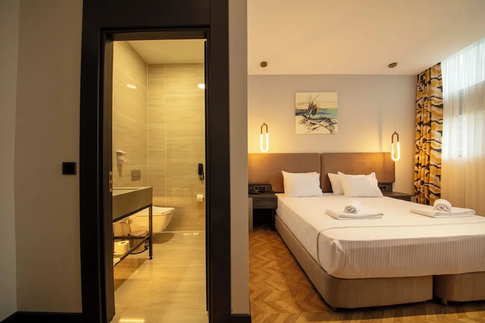 2 + 1 Suite Room with Sea View