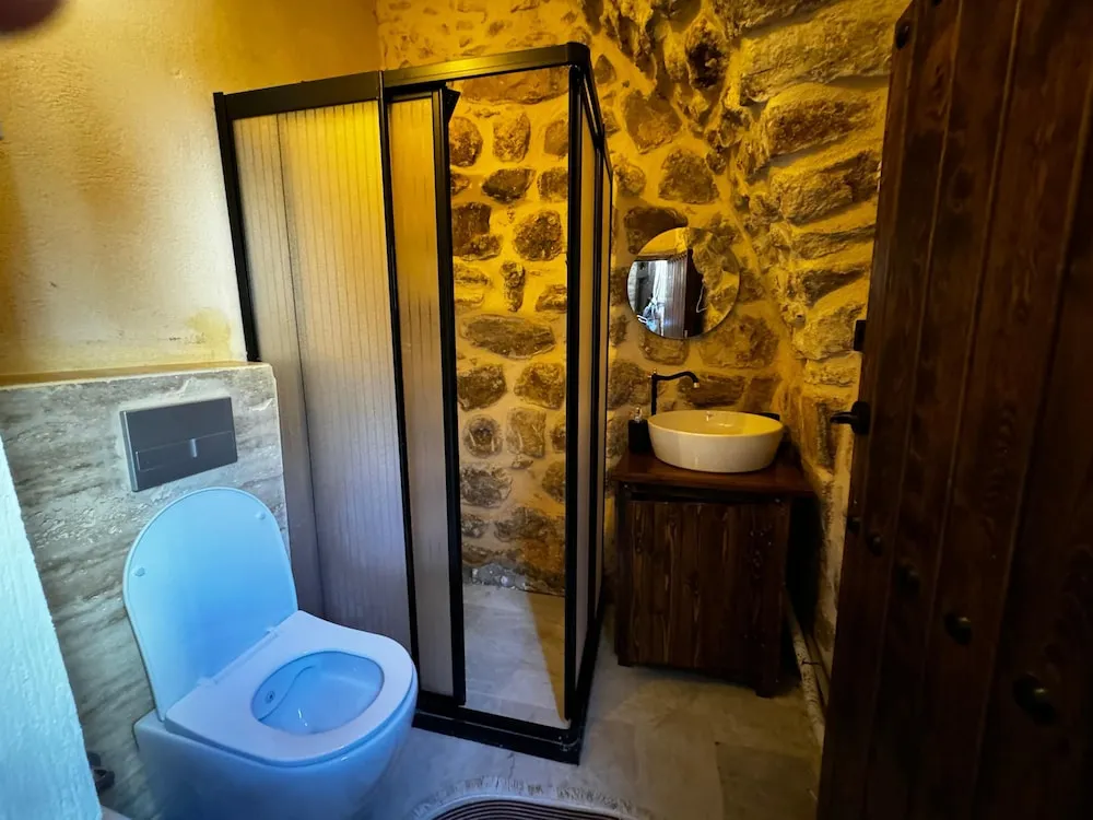 Basic Oda, Dağ Manzaralı