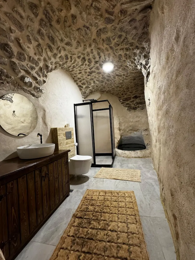 Basic Oda, Dağ Manzaralı