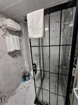 Aksaray Mektebi Sok.