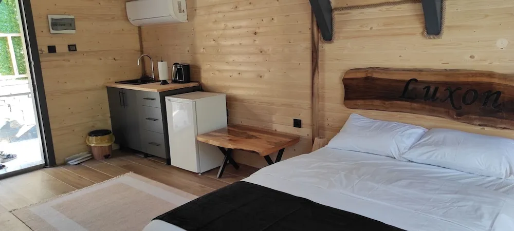 Deluxe Bungalov