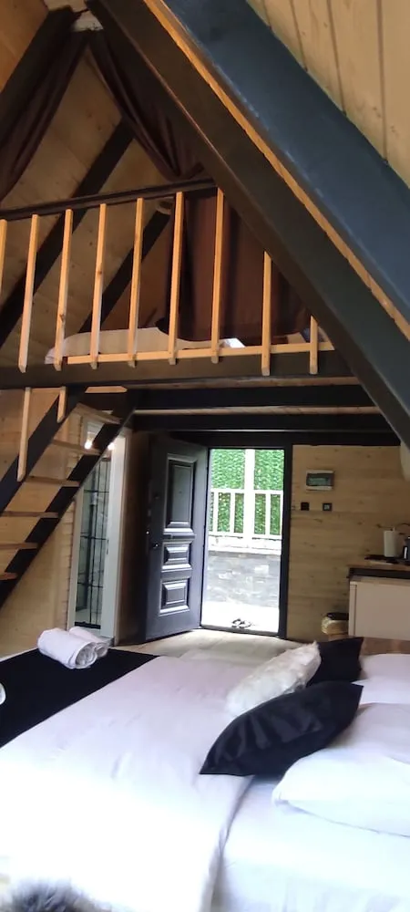 Deluxe Bungalov