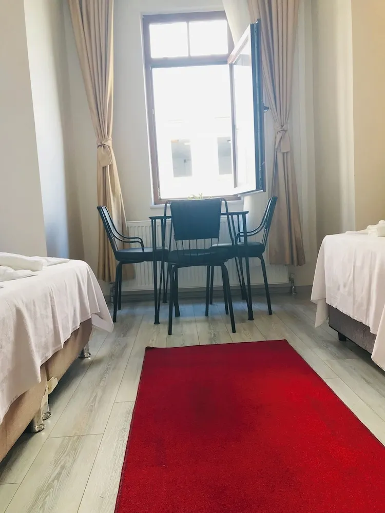 Family Dört Kişilik Oda