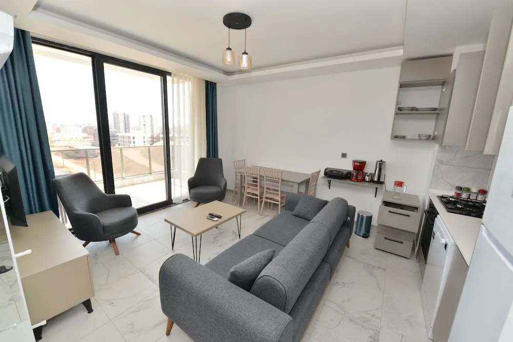 Luxury Süit, 2 Yatak Odası, Havuz Manzaralı