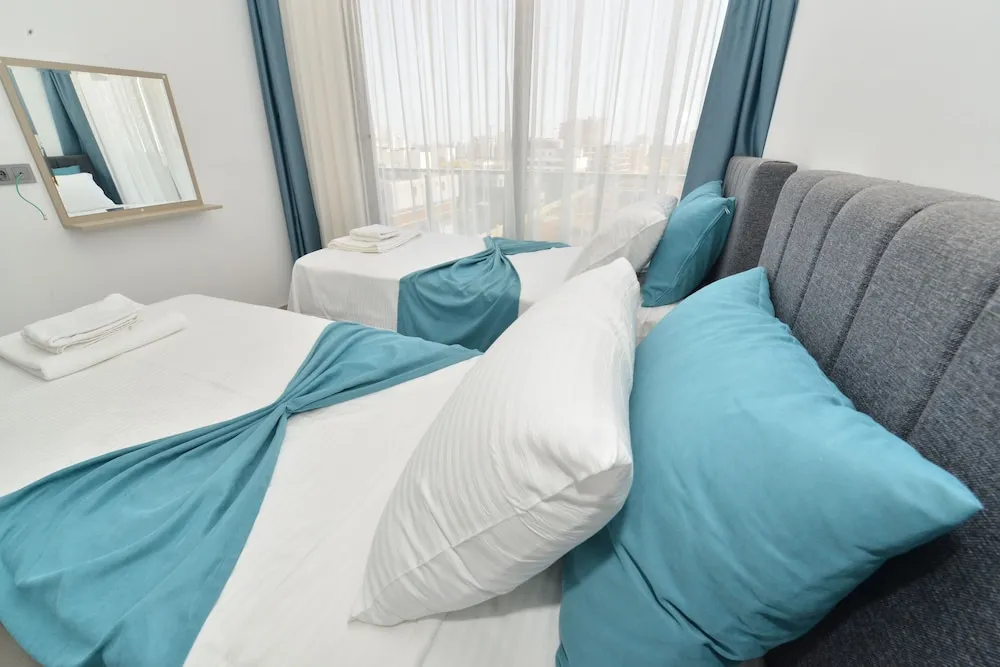 Luxury Süit, 2 Yatak Odası, Havuz Manzaralı