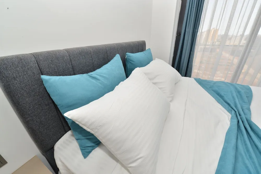 Comfort Apart Daire, 2 Yatak Odası, Havuz Manzaralı