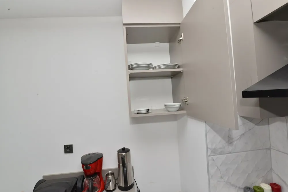 Comfort Apart Daire, 2 Yatak Odası, Havuz Manzaralı
