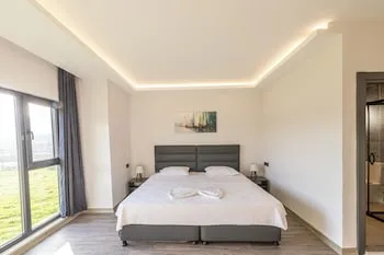 Tolstoy'un Bisikleti Otel