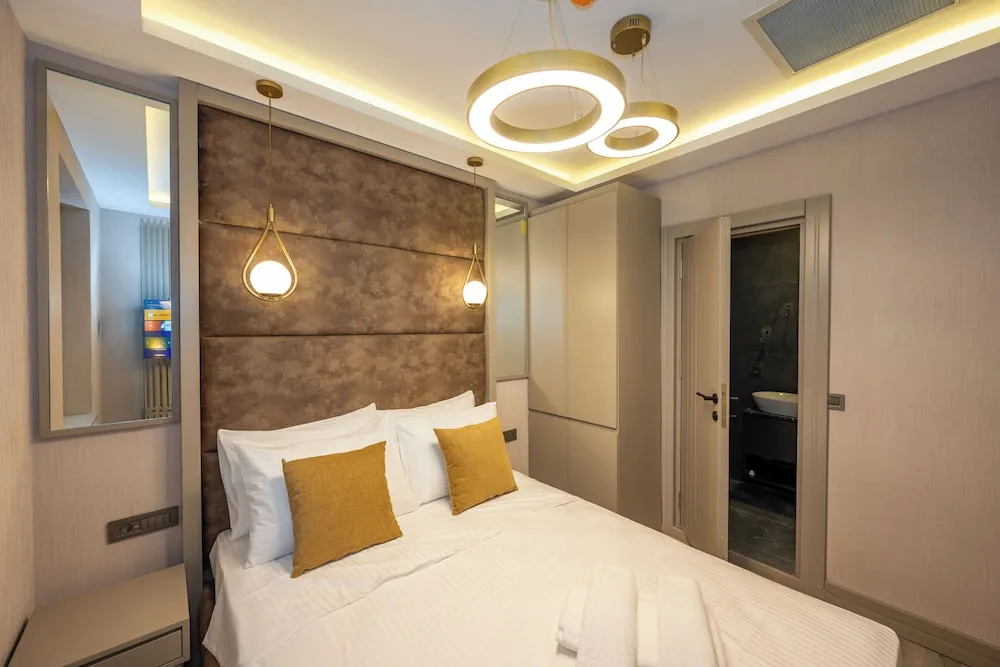 Economy Tek Büyük Yataklı Oda