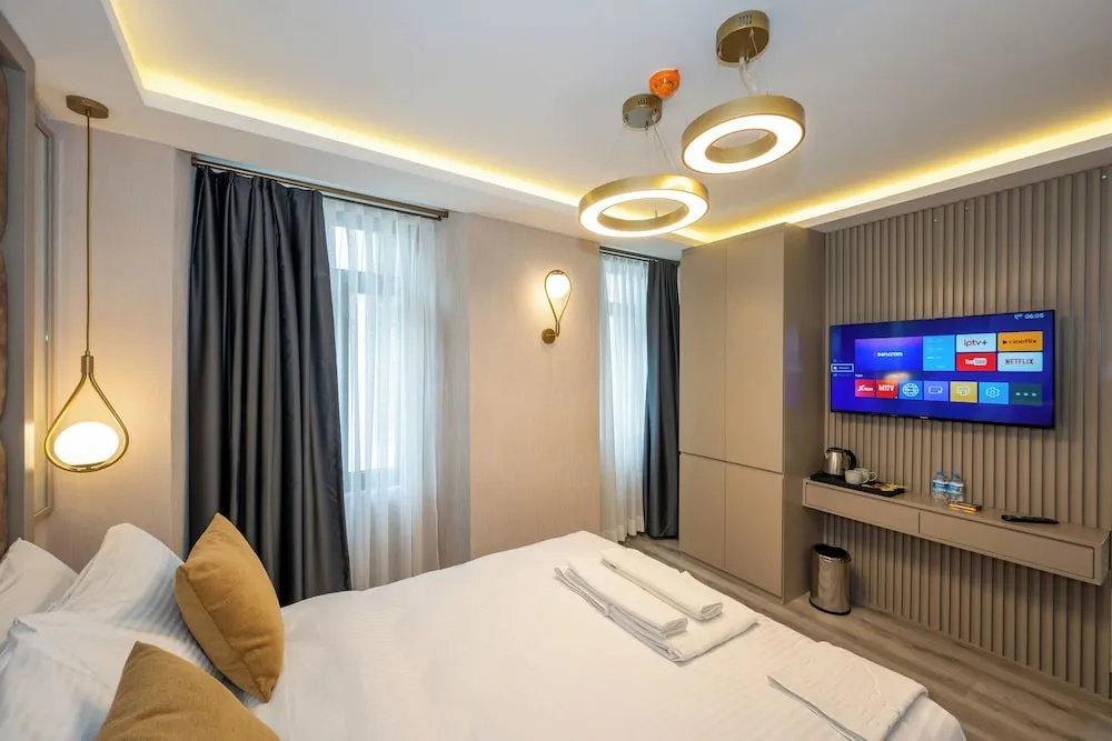 Deluxe Tek Büyük Yataklı Oda, Şehir Manzaralı