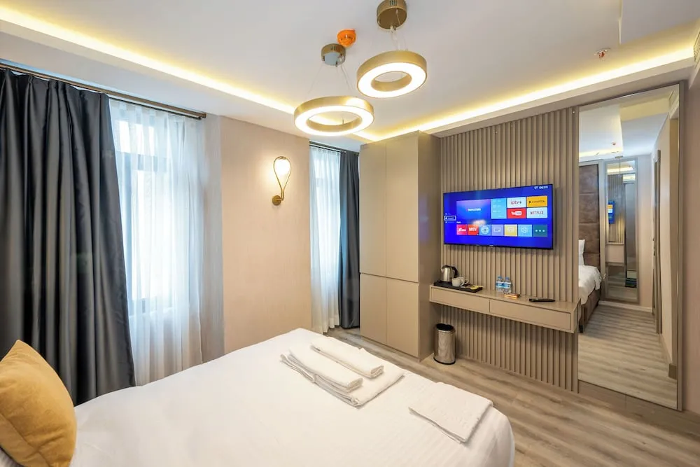 Deluxe Tek Büyük Yataklı Oda, Şehir Manzaralı