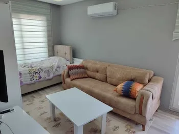 Cam Suites