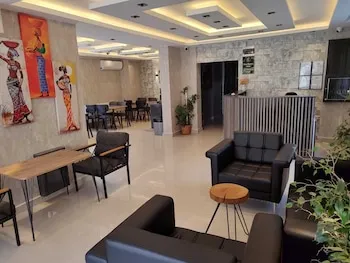 Cam Suites