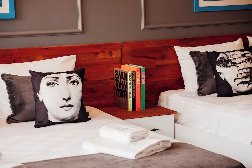 Deluxe Dört Kişilik Oda, Birden Çok Yatak