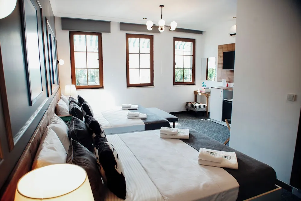 Deluxe Dört Kişilik Oda, Birden Çok Yatak