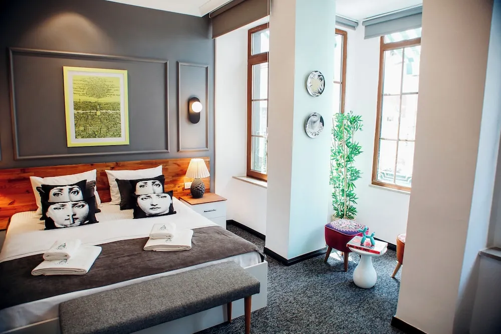 Deluxe Üç Kişilik Oda