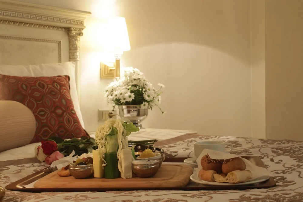 Corner Suite