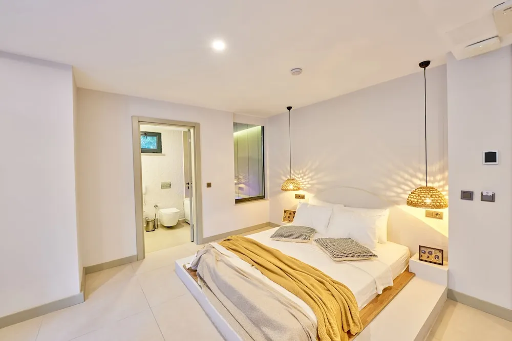 GARDEN SUITE