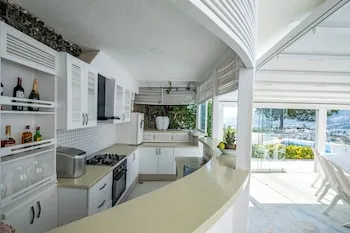 Bodrum Panorama Mansion & Yatch