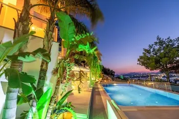 Bodrum Panorama Mansion & Yatch