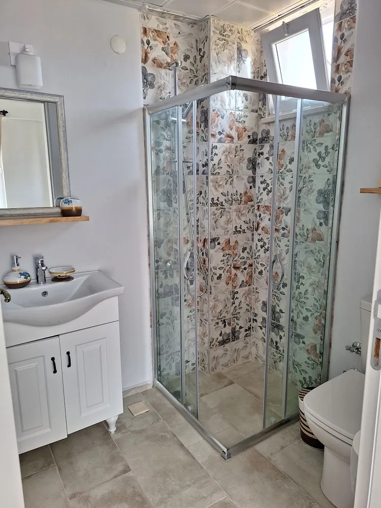 Economy Tek Büyük Yataklı Oda