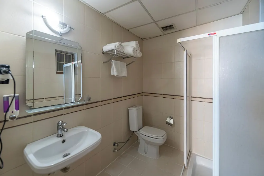 Standard Üç Kişilik Oda