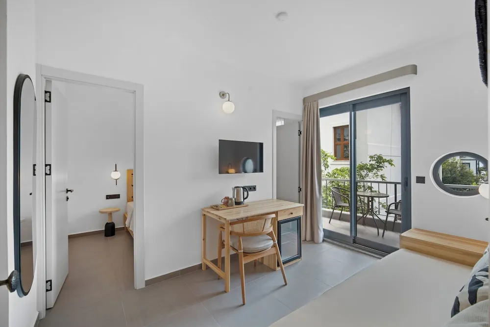 Deluxe Üç Kişilik Oda, 1 Yatak Odası