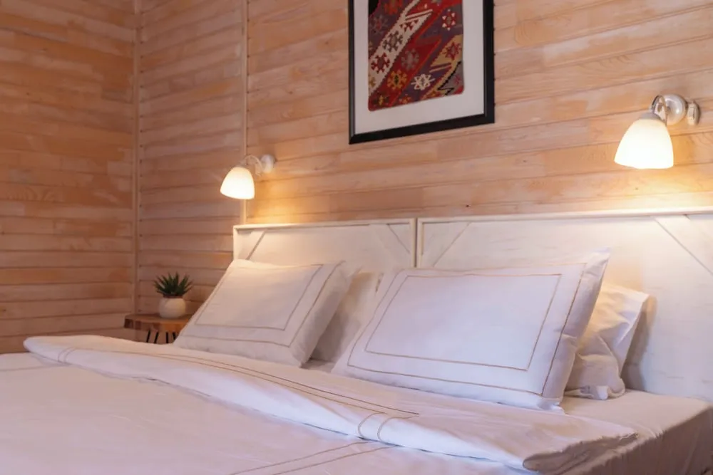 Comfort Üç Kişilik Oda, 2 Yatak Odası, Avlu Manzaralı
