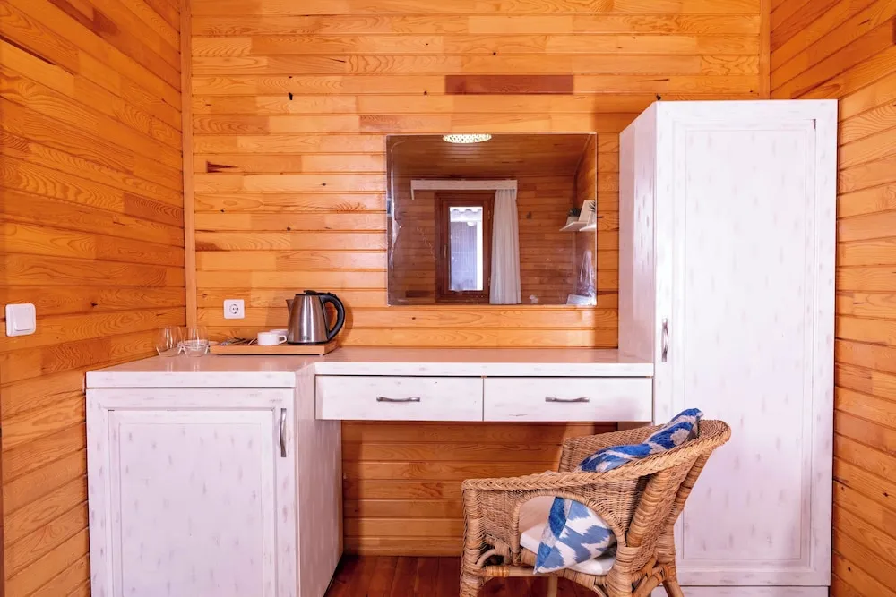 Comfort Üç Kişilik Oda, 2 Yatak Odası, Avlu Manzaralı