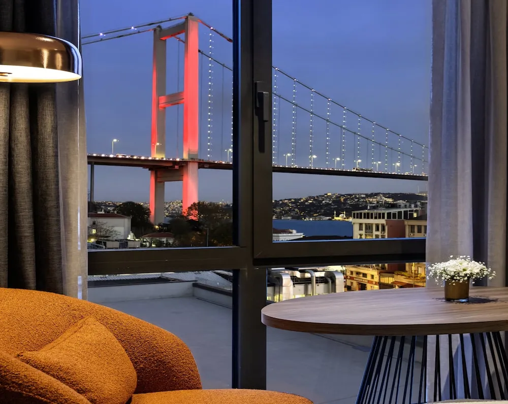 Premium Oda, 1 Büyük (Queen) Boy Yatak (Bosphorus Bridge View)