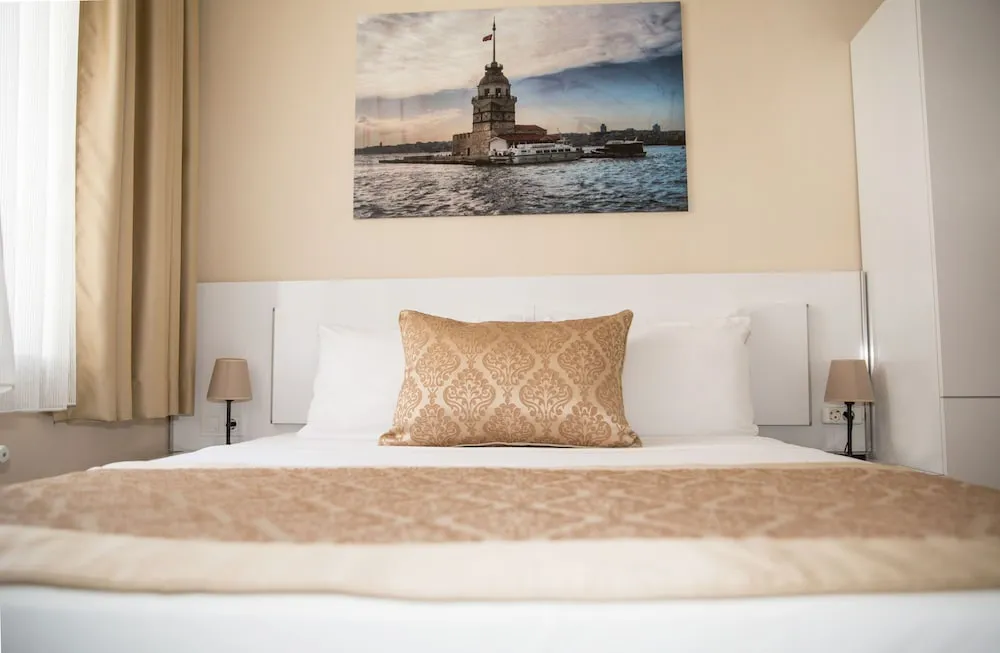 Tek Büyük Yataklı Oda