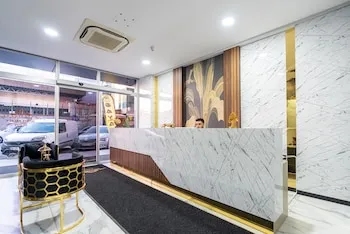 WP White Palace Hotel