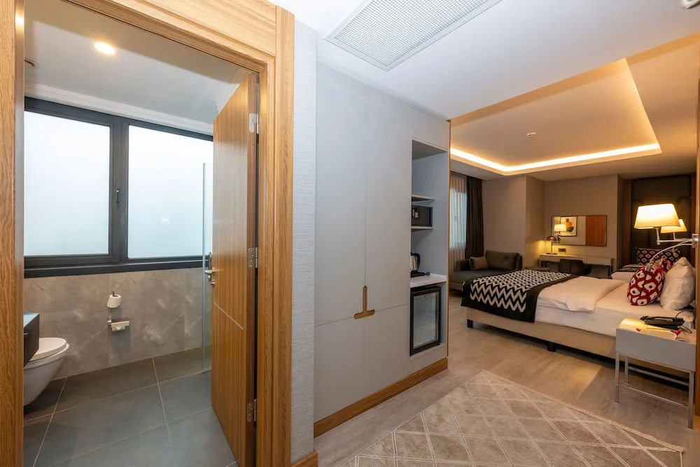 Executive Triple Room, 1 King Bed with 1 Single Bed