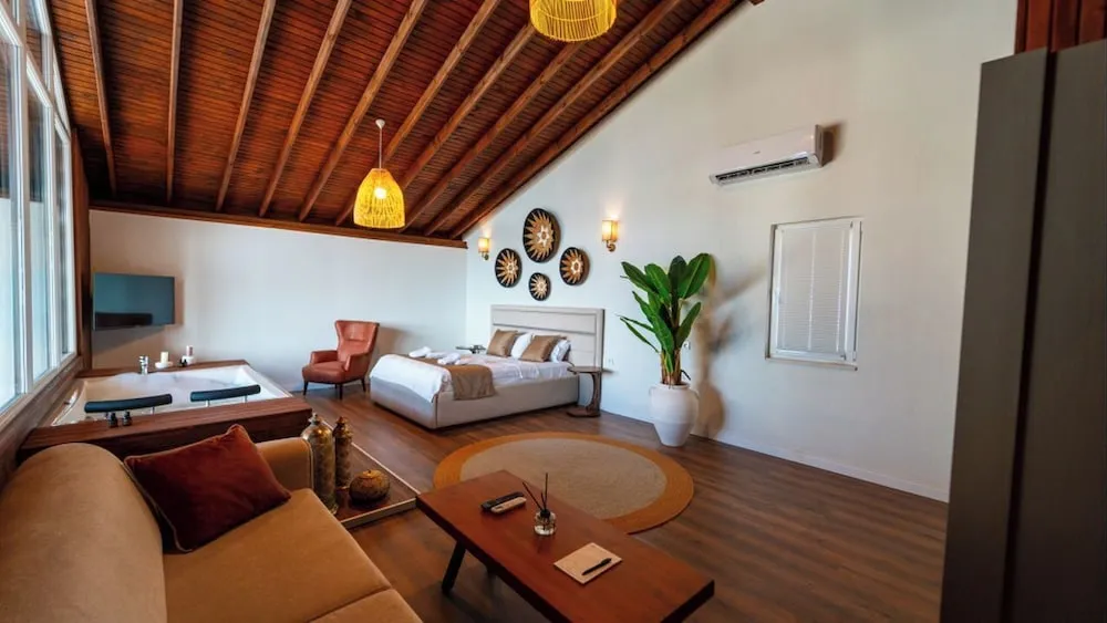 Family Villa, Kişiye Özel Havuzlu, Göl Manzaralı