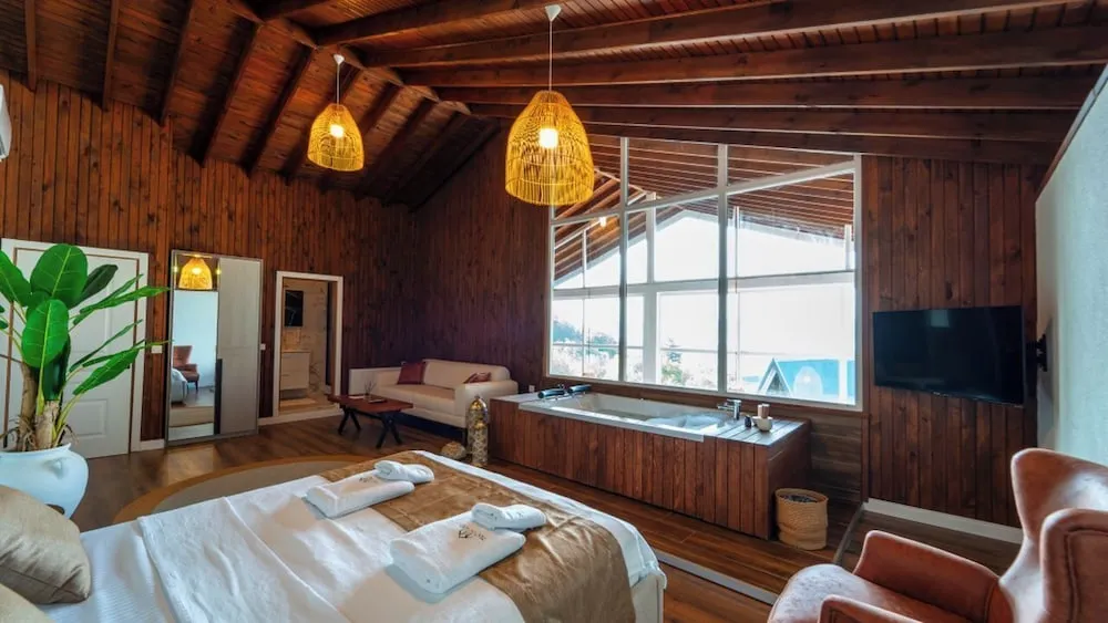 Family Villa, Kişiye Özel Havuzlu, Göl Manzaralı