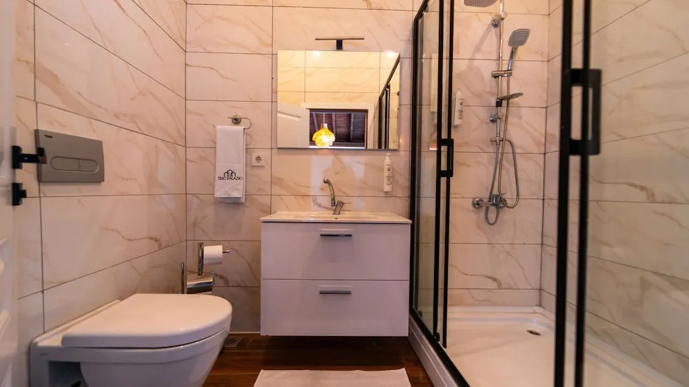 Family Villa, Kişiye Özel Havuzlu, Göl Manzaralı