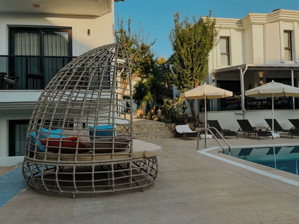 Deluxe Apart Daire, 1 En Büyük (King) Boy Yatak, Havuz Manzaralı