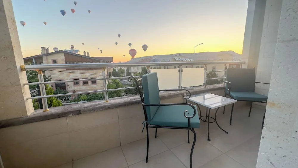 Deluxe Oda, Balkon