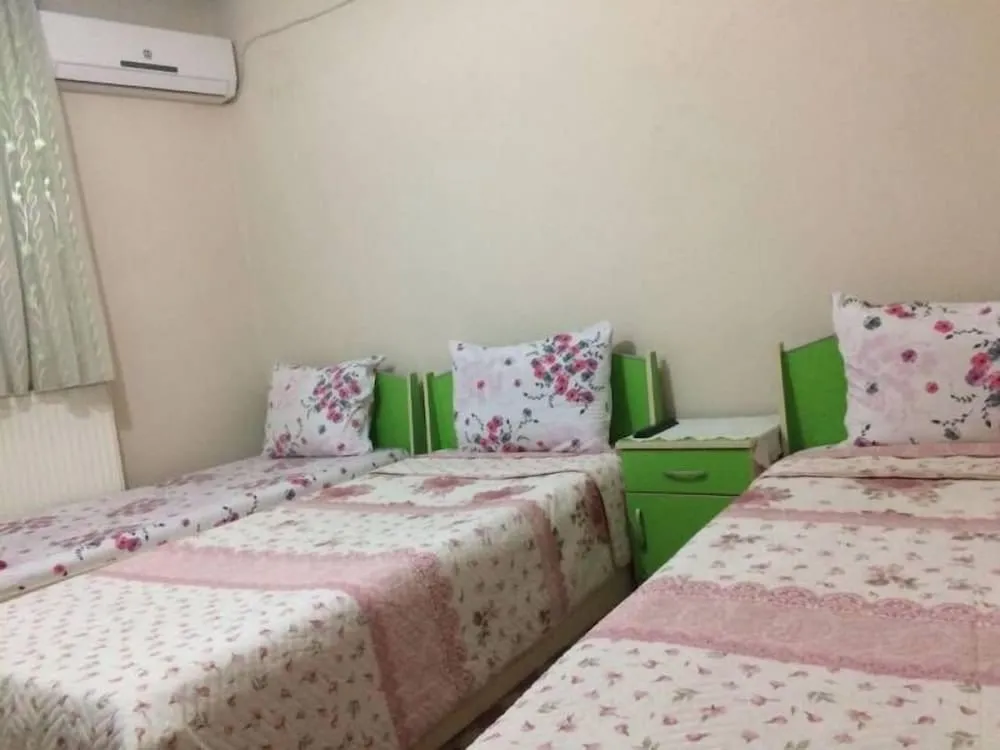 Basic Oda, Sigara İçilebilir