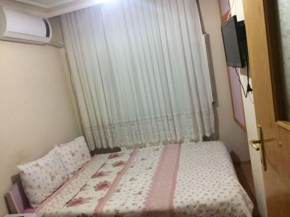 Basic Oda, Sigara İçilebilir