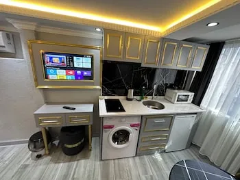 Taksim Larissa Residence
