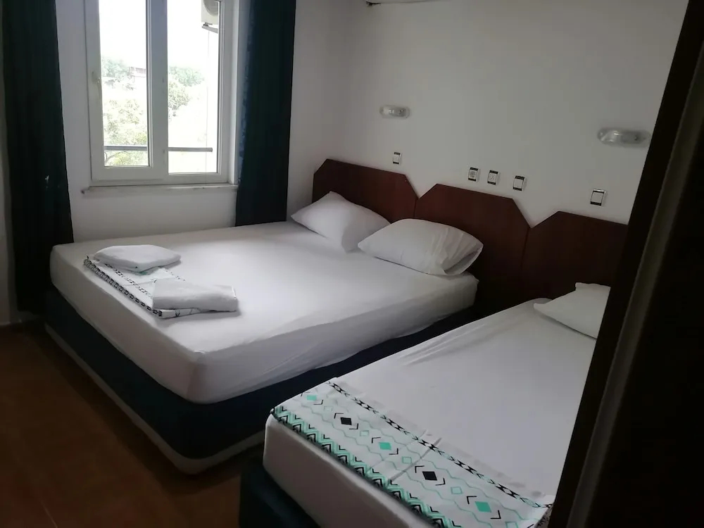 Basic Oda, Havuz Manzaralı