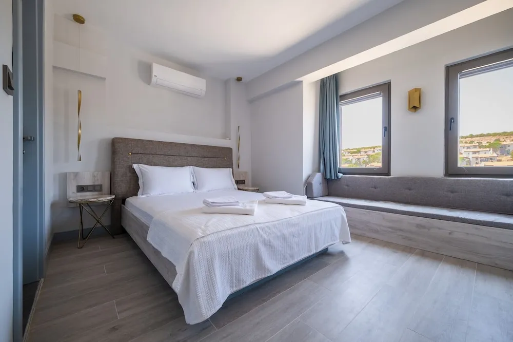Deluxe Tek Büyük Yataklı Oda, Deniz Manzaralı