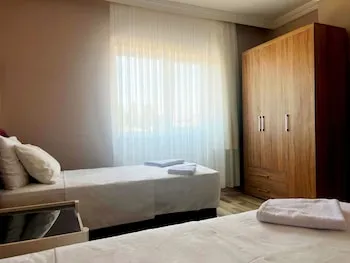 Seabird Suite Hotel